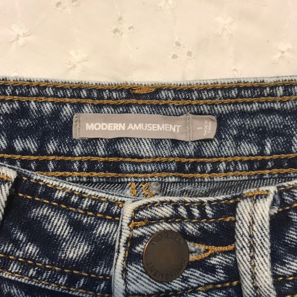 Pacsun Modern Amusement Shorts. Size 1! - Picture 3 of 3